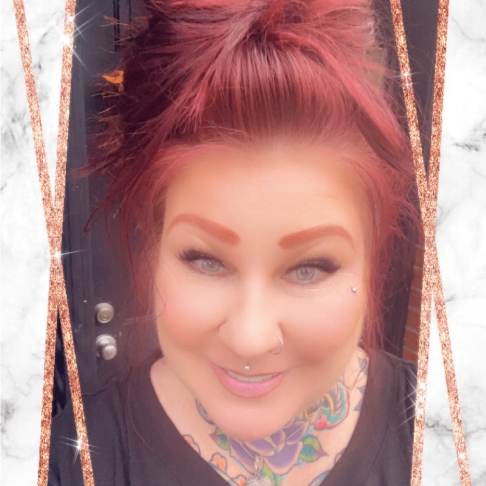 Meet your Posher, Corina